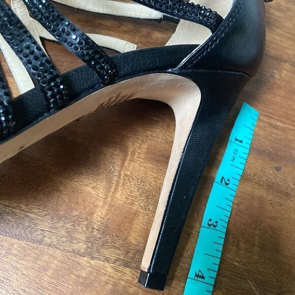 Vince Camuto Signature Brigitte Leather Heels/Pumps - Picture 6 of 12